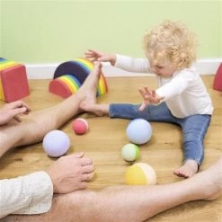 BObles Ballenset Rainbow, 6 Stk -Kinderserie Winkel 04 304 007 999 foamball set of 6 rainbow play 1