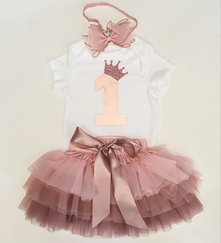 Verjaardag Set 1 Jaar Soft Layers Rok Mauve - Oude Roze Met Naam Lange Mouw Mogelijk. 1 Verjaardag Set 1 Jaar Soft Layers Rok Mauve - Oude Roze Met Naam Lange Mouw Mogelijk.