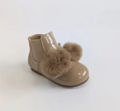 Spaanse Laarsjes Camel Pommetjes Maat 18 Tm 25.