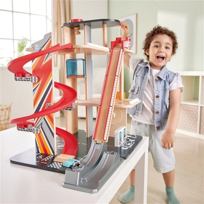 Hape Speelgoedgarage Incl. Oprit Met Looping 6 Hape Speelgoedgarage Incl. Oprit Met Looping - Afbeelding 6