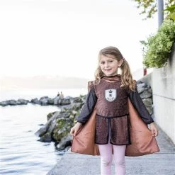 Great Pretenders Ridderkostuum Met Cape (mt 4-6 Jaar) -Kinderserie Winkel 61363 61365 61367 61369 ls1